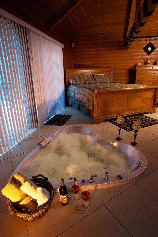 Serenity Springs - Michigan City Hotel Springfield Стая снимка